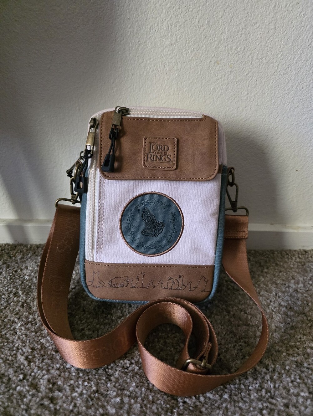 NWOT Our Universe Lord of the Rings Small Crossbody Bag